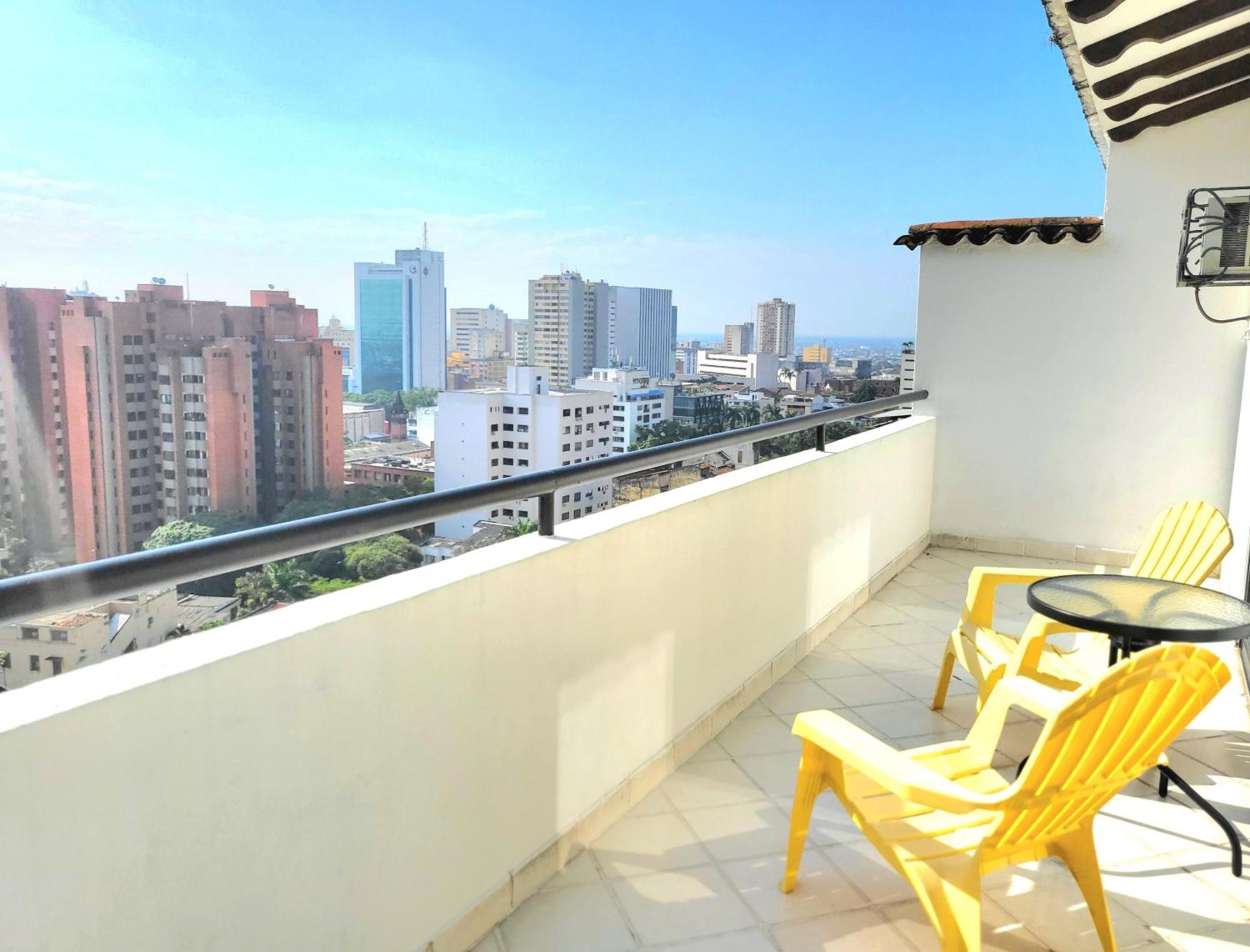 Castellon De Juanambu Aparthotel Cali Bagian luar foto